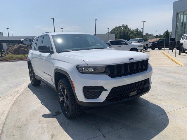 new 2024 Jeep Grand Cherokee car, priced at $40,157