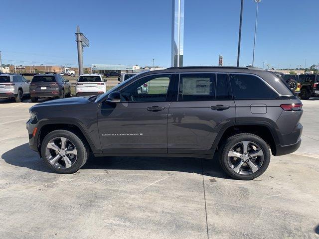 new 2024 Jeep Grand Cherokee car, priced at $42,442