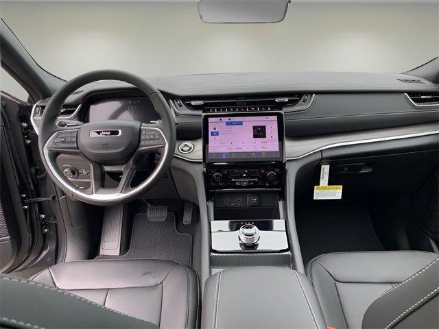 new 2025 Jeep Grand Cherokee car, priced at $45,230