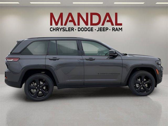 new 2025 Jeep Grand Cherokee car, priced at $45,230