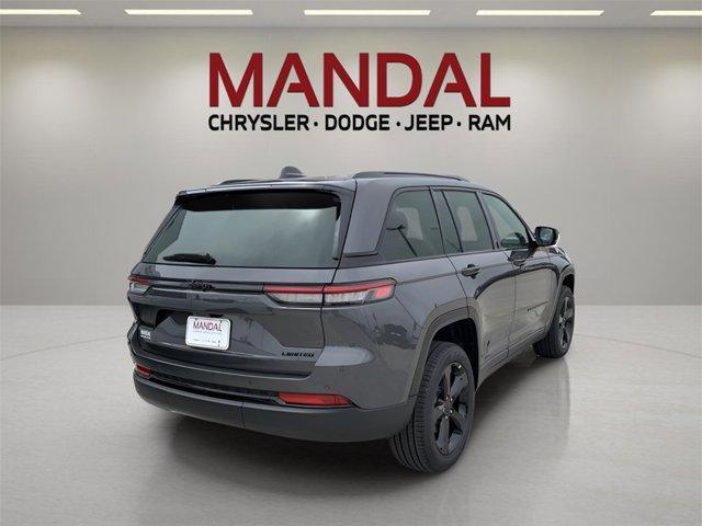 new 2025 Jeep Grand Cherokee car, priced at $45,230