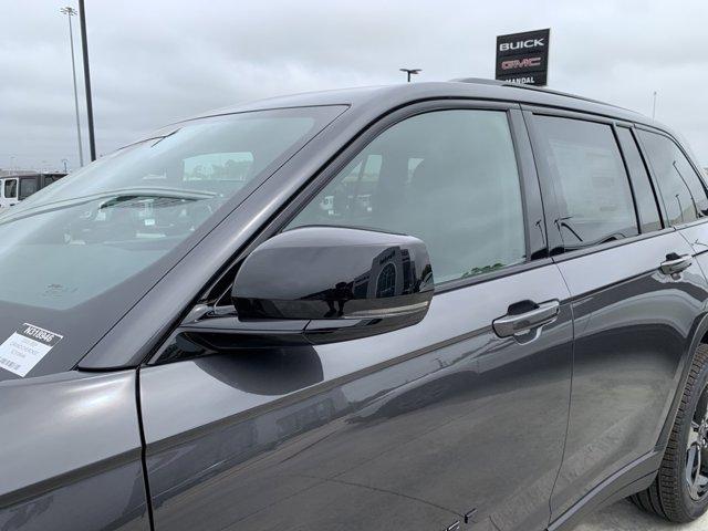 new 2025 Jeep Grand Cherokee car, priced at $45,110