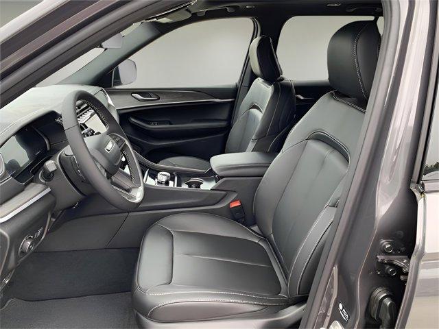 new 2025 Jeep Grand Cherokee car, priced at $45,230