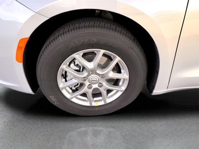 new 2026 Chrysler Pacifica car, priced at $39,612