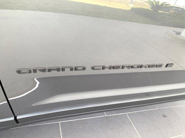 new 2025 Jeep Grand Cherokee car, priced at $37,430