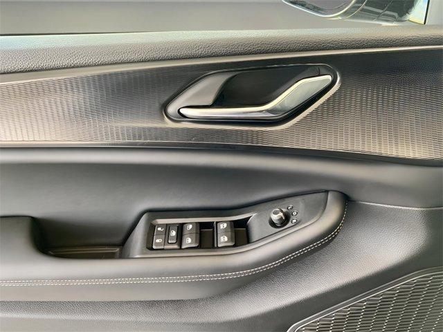 new 2025 Jeep Grand Cherokee car, priced at $37,430