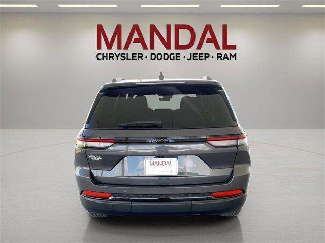 new 2025 Jeep Grand Cherokee car, priced at $37,430