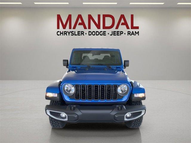 new 2025 Jeep Gladiator car, priced at $44,435