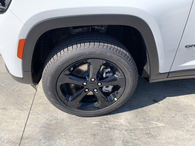 new 2025 Jeep Grand Cherokee L car, priced at $49,401
