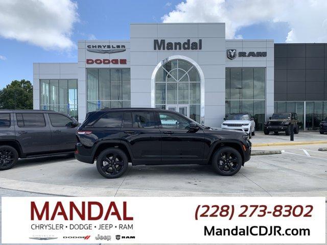 new 2025 Jeep Grand Cherokee car, priced at $47,309