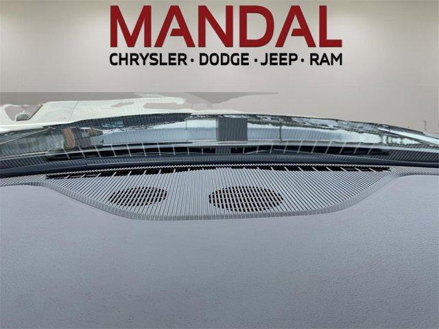 new 2025 Jeep Grand Cherokee car, priced at $47,309