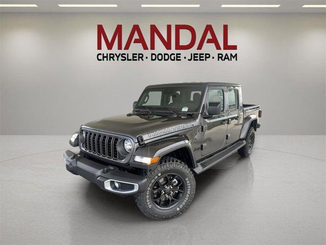 new 2025 Jeep Gladiator car, priced at $43,600