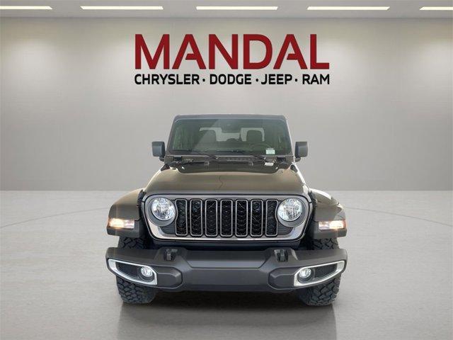 new 2025 Jeep Gladiator car, priced at $44,410