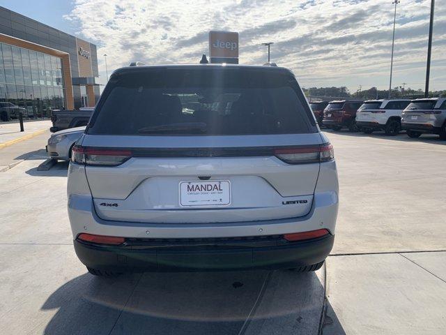 new 2024 Jeep Grand Cherokee car, priced at $49,971