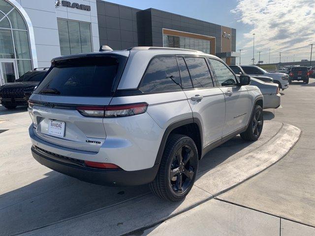 new 2024 Jeep Grand Cherokee car, priced at $49,971