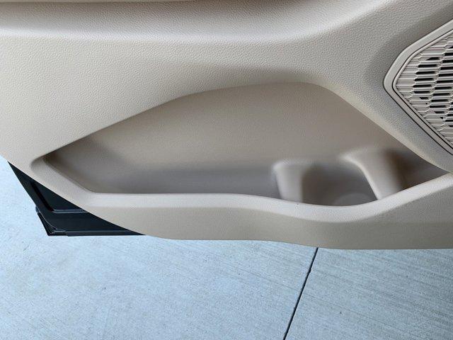new 2025 Jeep Grand Cherokee car, priced at $44,018