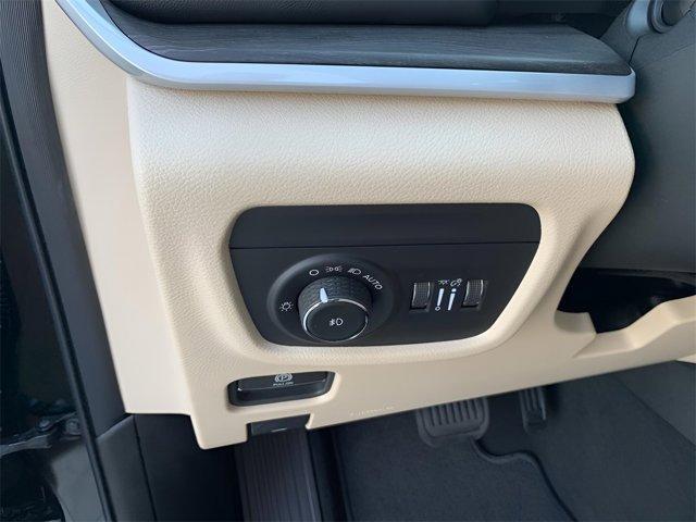 new 2025 Jeep Grand Cherokee car, priced at $44,784
