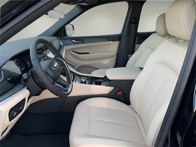 new 2025 Jeep Grand Cherokee car, priced at $44,784