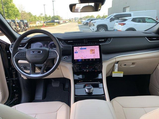 new 2025 Jeep Grand Cherokee car, priced at $45,110