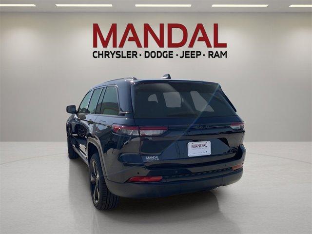new 2025 Jeep Grand Cherokee car, priced at $44,784