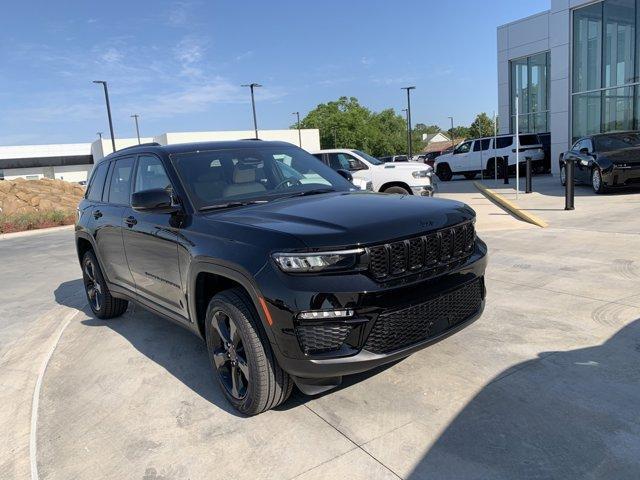 new 2025 Jeep Grand Cherokee car, priced at $44,018