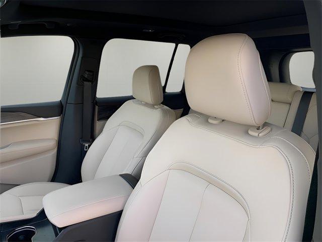 new 2025 Jeep Grand Cherokee car, priced at $44,784