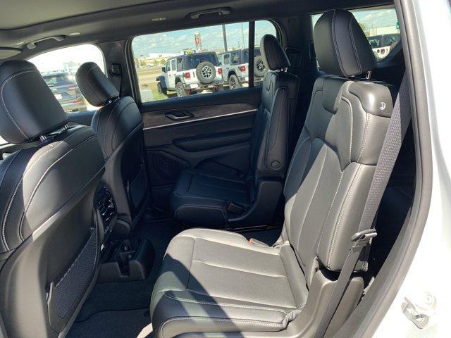 new 2025 Jeep Grand Cherokee L car, priced at $45,905