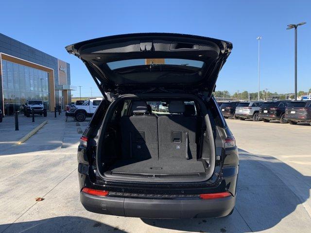 new 2024 Jeep Grand Cherokee L car, priced at $48,677