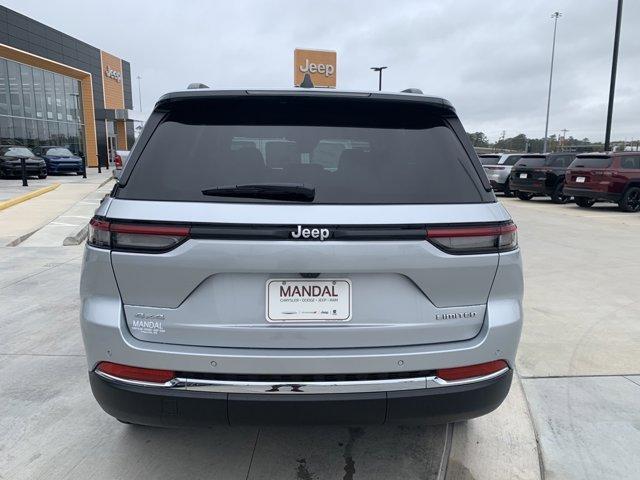 new 2024 Jeep Grand Cherokee car, priced at $50,297