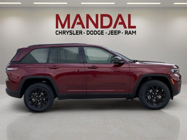 new 2025 Jeep Grand Cherokee car, priced at $38,794