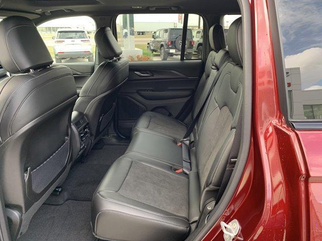 new 2025 Jeep Grand Cherokee car, priced at $38,560