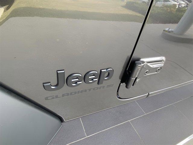 new 2025 Jeep Gladiator car, priced at $39,010
