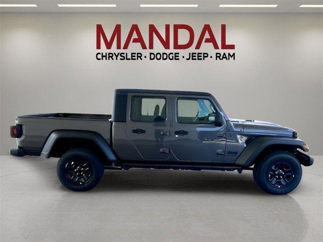 new 2025 Jeep Gladiator car, priced at $39,010