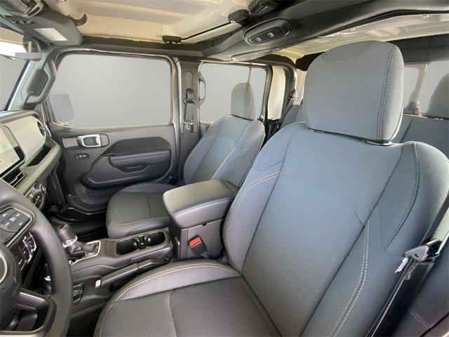 new 2025 Jeep Gladiator car, priced at $39,010
