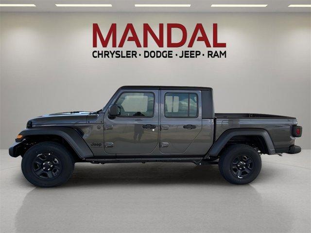 new 2025 Jeep Gladiator car, priced at $39,010