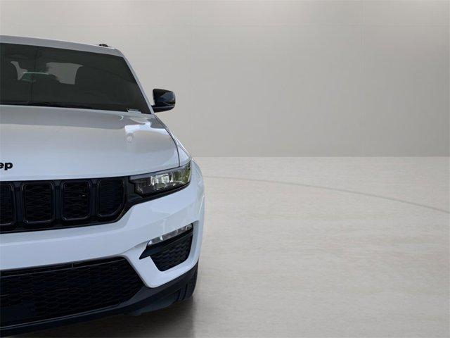 new 2025 Jeep Grand Cherokee car, priced at $43,191