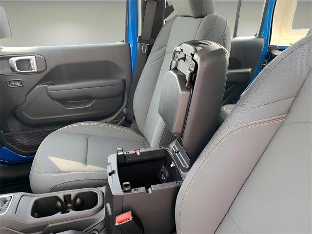 new 2025 Jeep Wrangler car, priced at $38,797