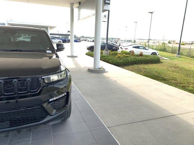 new 2025 Jeep Grand Cherokee car, priced at $47,116