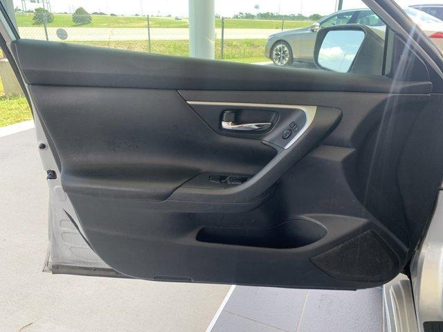 used 2017 Nissan Altima car
