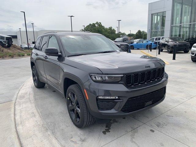 new 2024 Jeep Grand Cherokee car, priced at $43,552