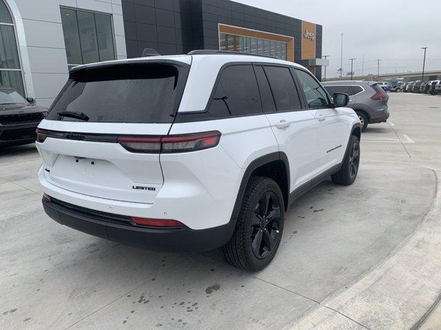 new 2024 Jeep Grand Cherokee car, priced at $41,999