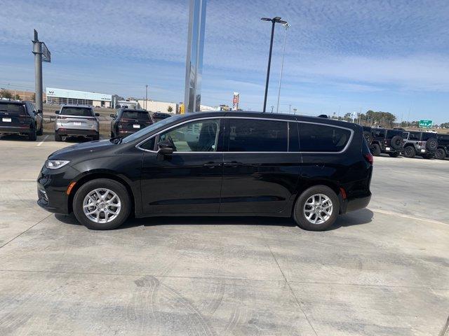 used 2023 Chrysler Pacifica car, priced at $26,177