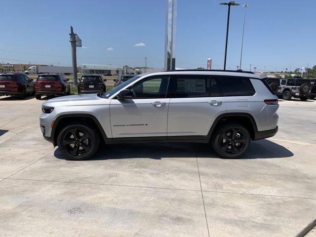 new 2025 Jeep Grand Cherokee L car, priced at $42,775