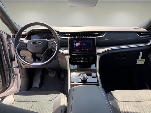 new 2025 Jeep Grand Cherokee L car, priced at $42,576