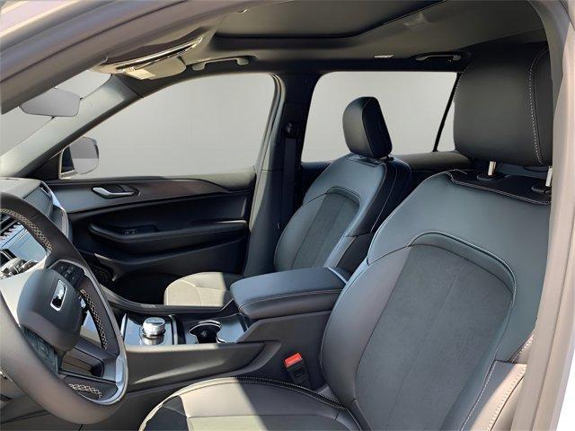 new 2025 Jeep Grand Cherokee L car, priced at $42,576