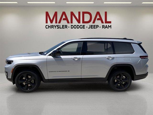 new 2025 Jeep Grand Cherokee L car, priced at $42,576