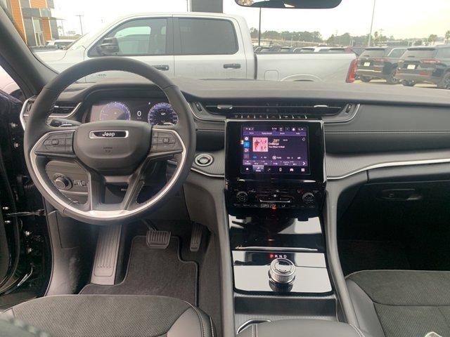 new 2025 Jeep Grand Cherokee L car, priced at $39,819