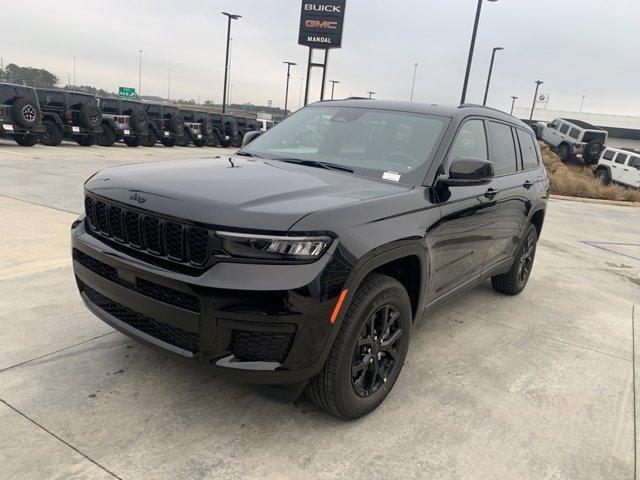 new 2025 Jeep Grand Cherokee L car, priced at $39,819