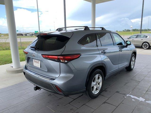 used 2021 Toyota Highlander car, priced at $30,000