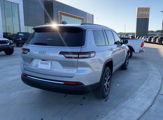 new 2025 Jeep Grand Cherokee L car, priced at $41,895